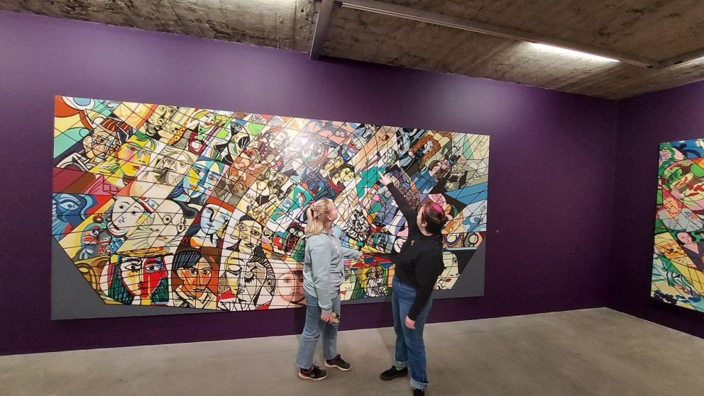 Listnámsnemendur skoðuðu Erró-sýningu