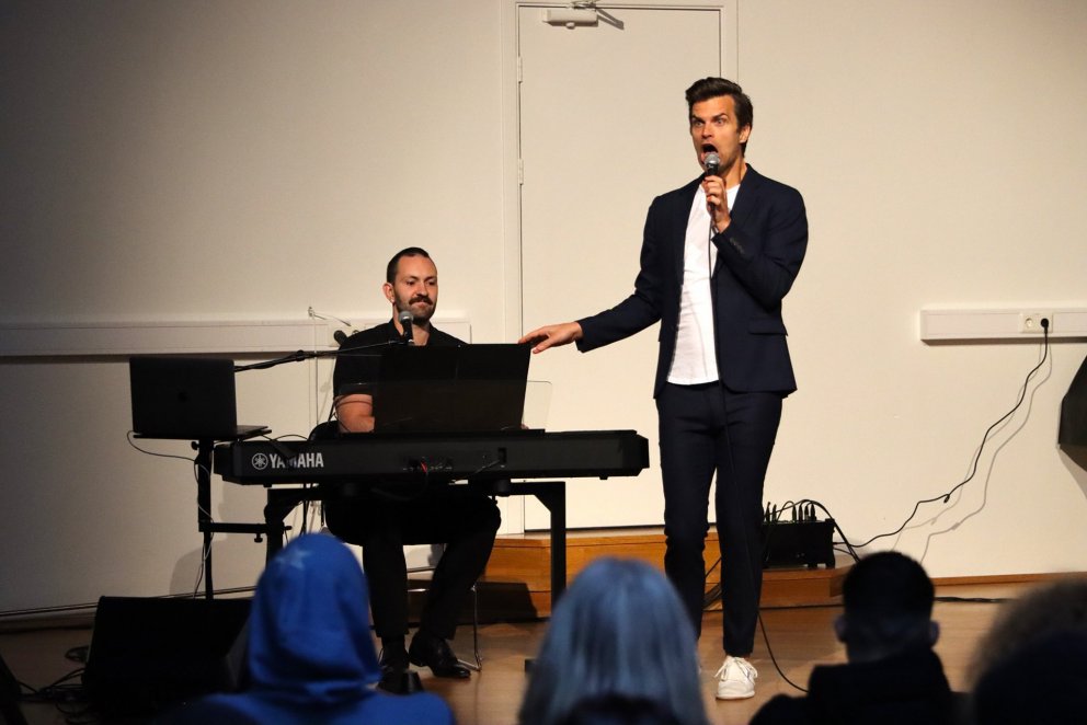 Áhrifamikil leiksýning á sal