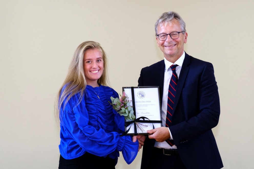 Helga fékk styrk frá HÍ