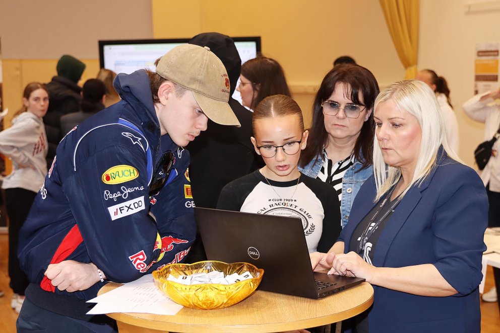 Fjölmenni á opnu húsi