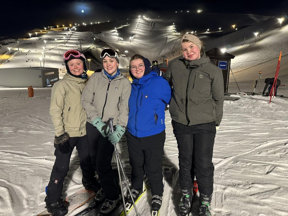 Á skíðum skemmti ég mér...