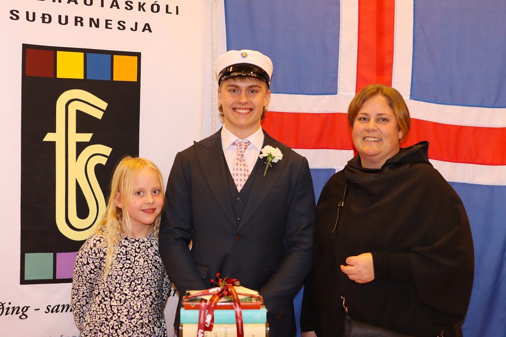 Viðurkenningar á útskrift