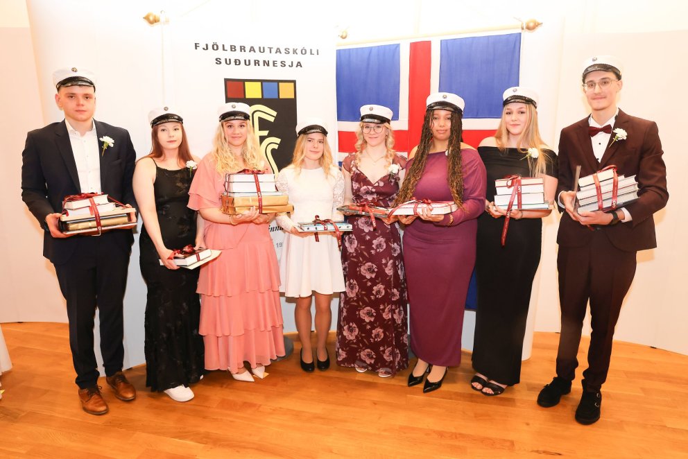 Viðurkenningar á útskrift