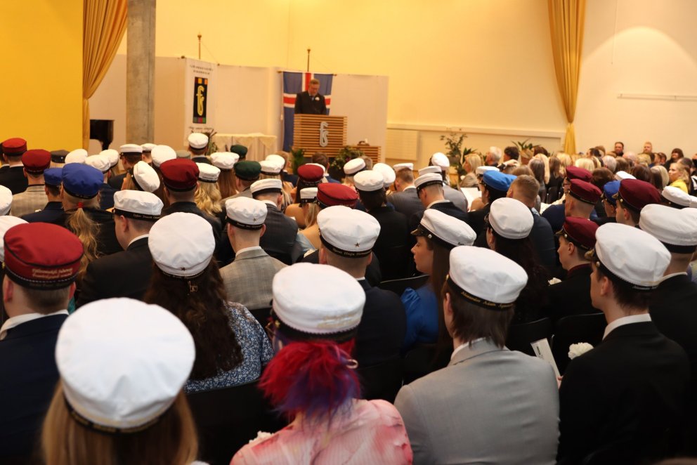 Frá útskrift vorannar