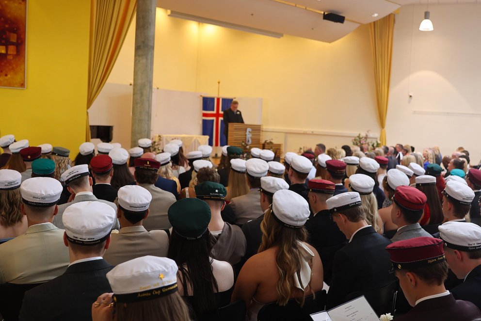 Frá útskrift vorannar