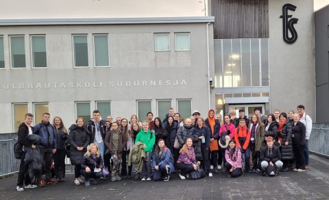 Hópurinn allur við Fjölbrautaskóla Suðurnesja