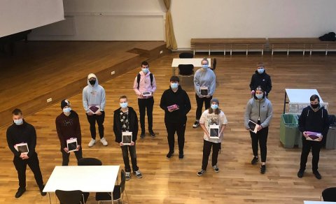 Rafiðnnemar fá spjaldtölvur að gjöf