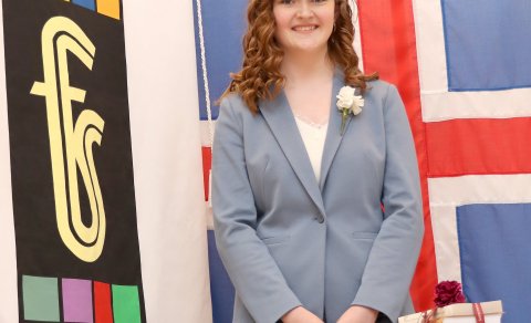 Viðurkenningar á útskrift