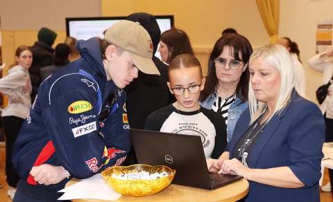 Fjölmenni á opnu húsi