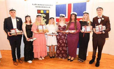 Viðurkenningar á útskrift