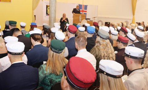 Frá útskrift vorannar