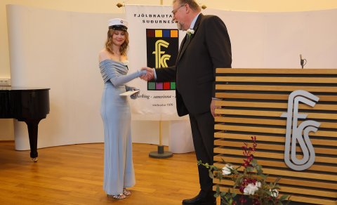 Viðurkenningar á útskrift