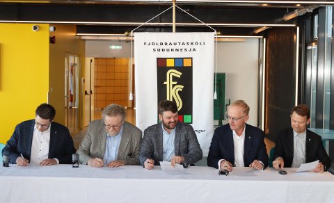 Samið um viðbyggingu fyrir verk- og starfsnám